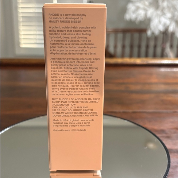 RHODE Glazing Milk/Ceramide Facial Essence - Picture 5 of 6